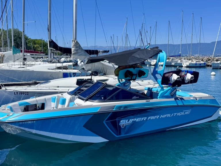 Rent a NAUTIQUE BOAT COMPANY SUPER AIR NAUTIQUE G23 Yvoire