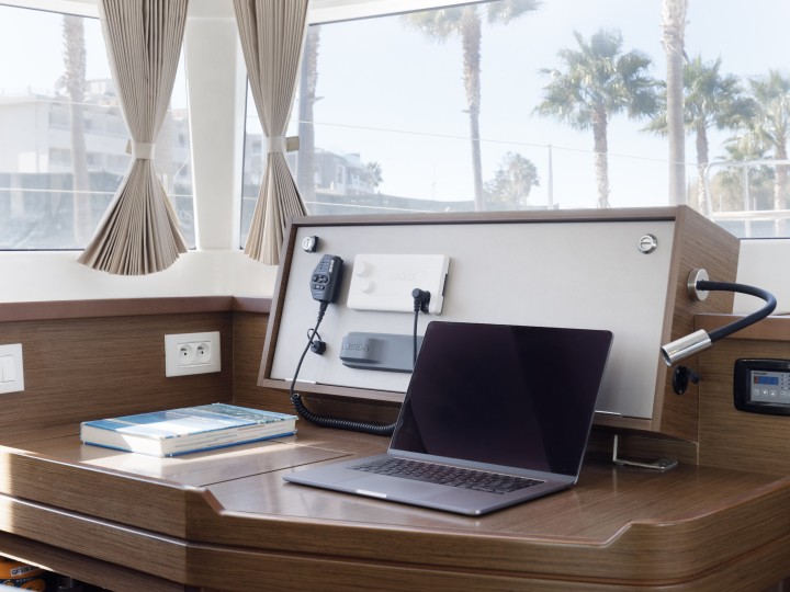 Boat rental Lagoon Lagoon 450 F in Kos on Samboat