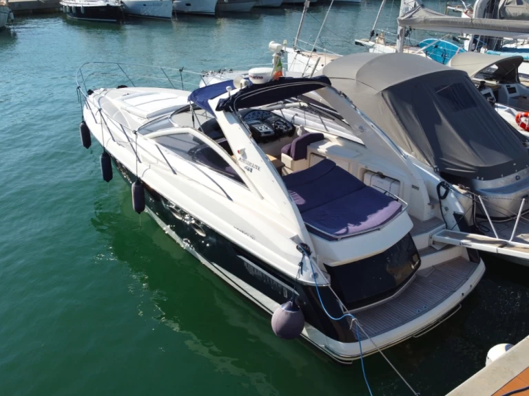 Motorboat for rent Terracina at the best price