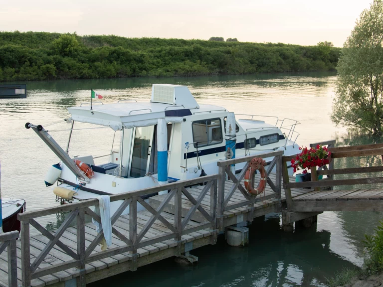 Chantier CPC Triton 860 in San Stino di Livenza on SamBoat