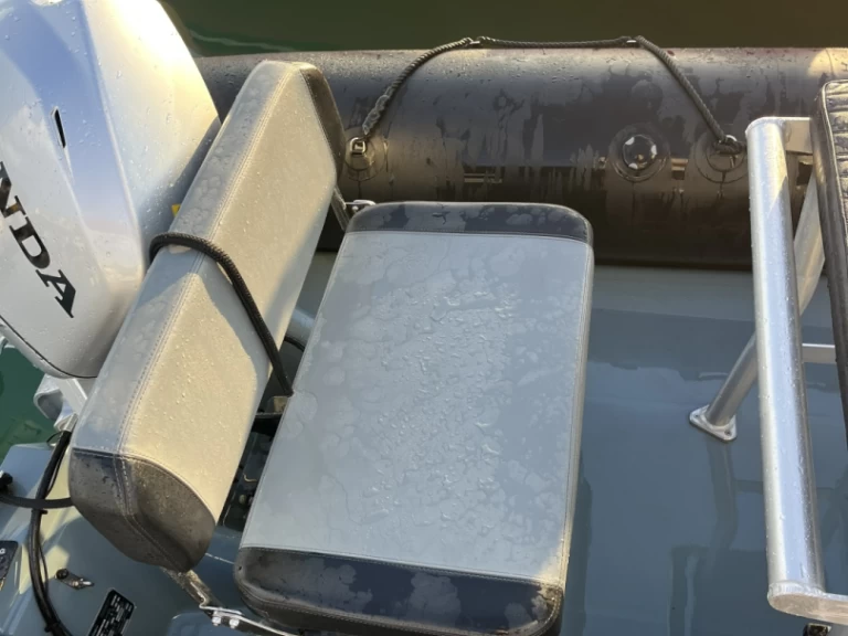 Rent a Bombard Explorer 500 L'Herbaudière