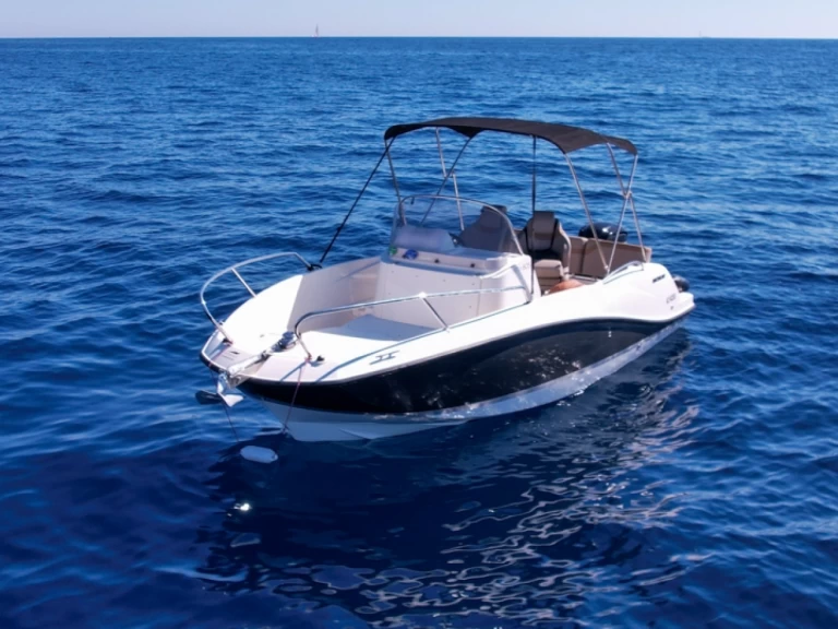 Quicksilver Activ 605 Open in Carry-le-Rouet on SamBoat