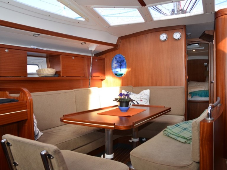 Sailboat rental in Eidkjosen - Delphia Delphia 40