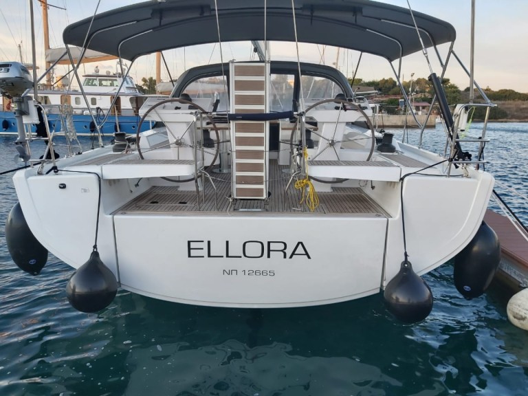 Bareboat Rental Sailboat Hanse with a boat licence