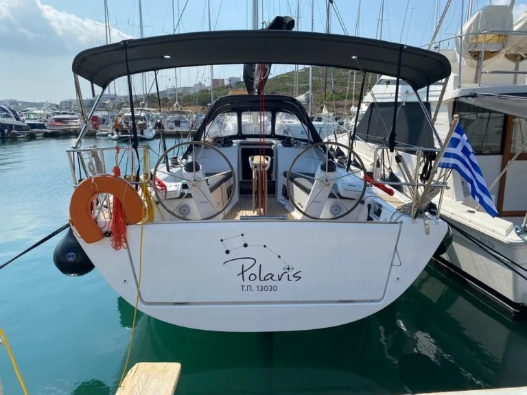 Sailboat for rent Lávrio at the best price