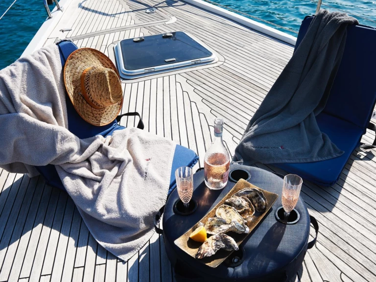 Rent a Hanse Hanse 540 E Lávrio