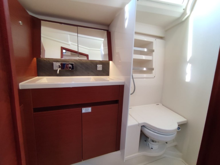 Sailboat rental with or without captain Hanse Lávrio