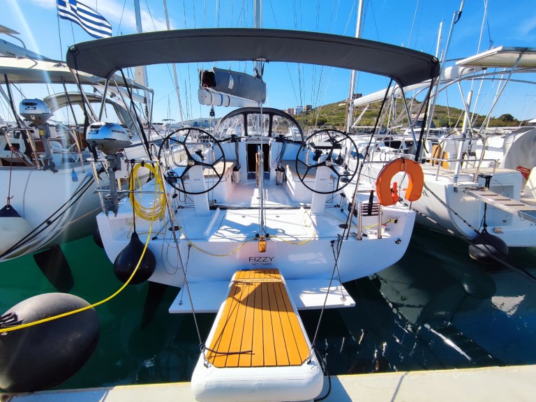 Bareboat Rental Sailboat Bénéteau with a boat licence