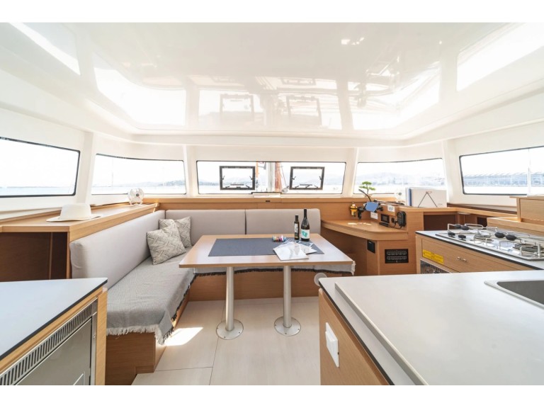 Excess Excess 11 in Volos on SamBoat