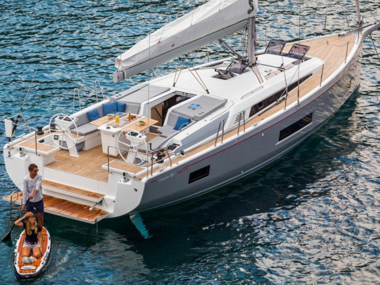 Bareboat Rental Sailboat Bénéteau with a boat licence