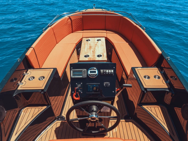 Boat rental FEMIS AQUA 615 T6 in Puerto Marina Benalmadena on Samboat