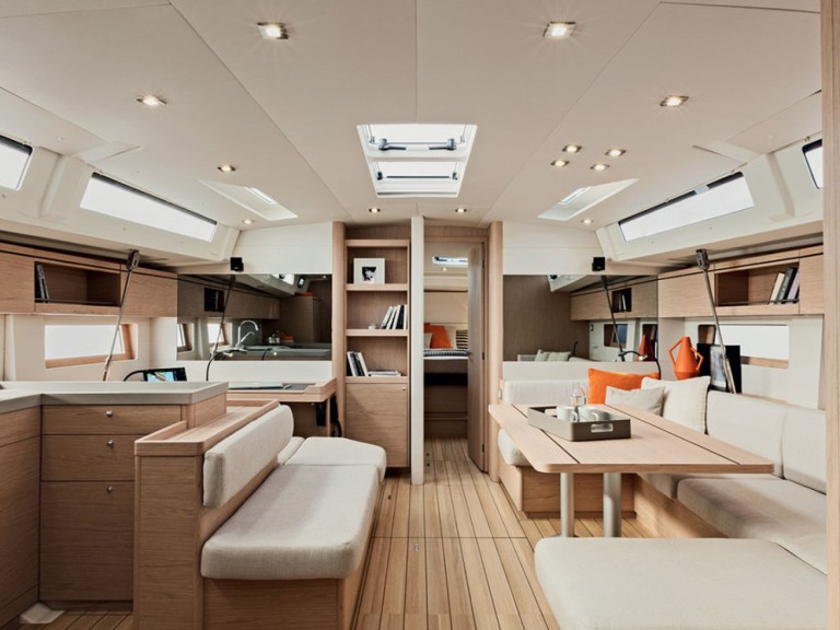 Boat rental Bénéteau Oceanis 51.1 in Cannigione on Samboat