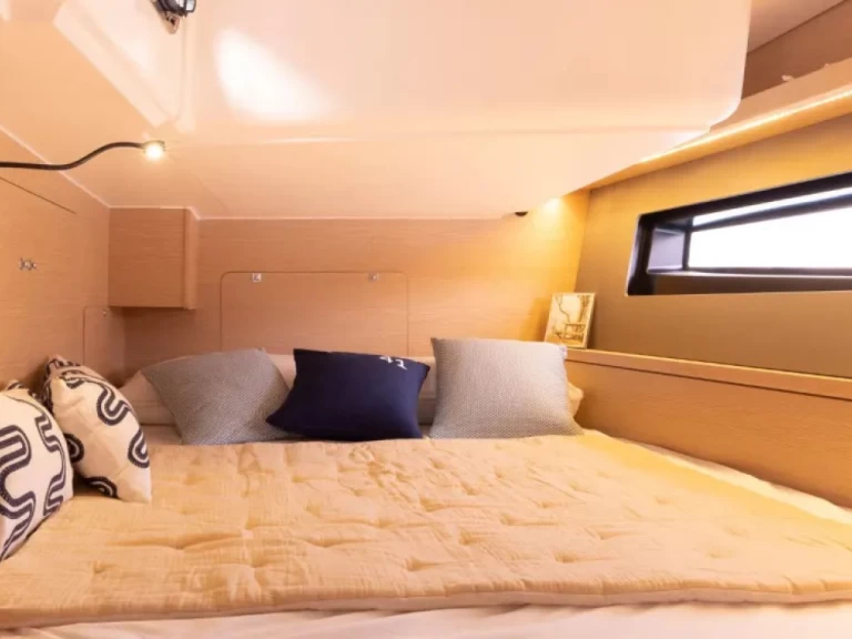 Yacht charter Road Town cheap Dufour 41