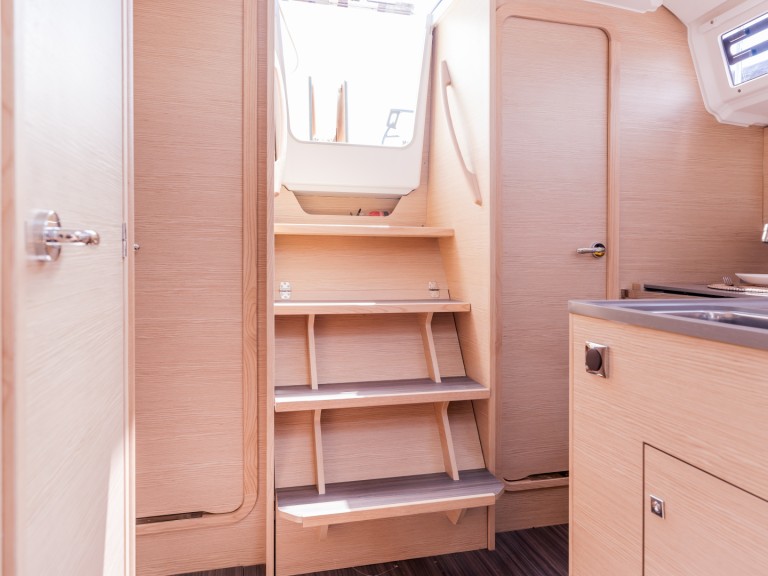 Sailboat rental with or without captain Dufour Lefkáda