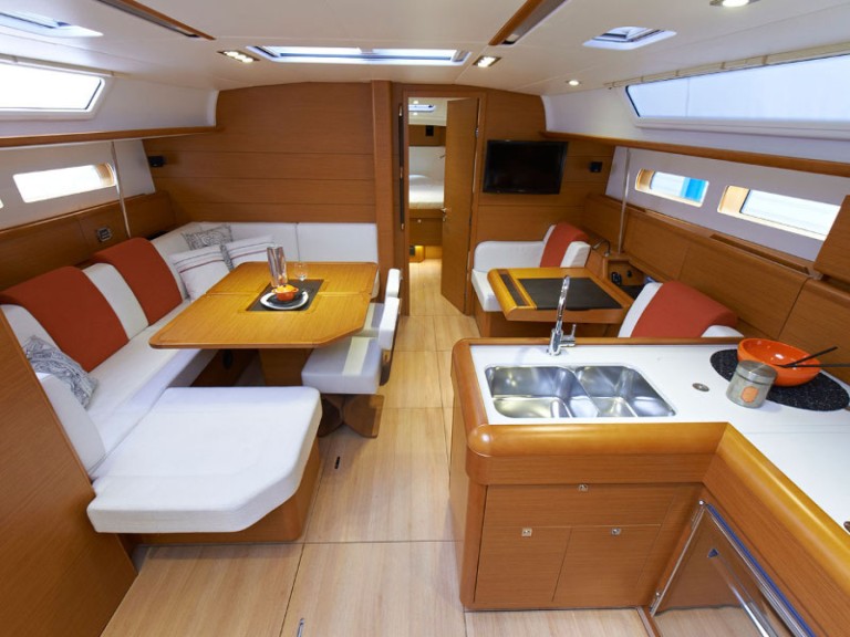 Jeanneau Sun Odyssey 479 in Dubrovnik on SamBoat