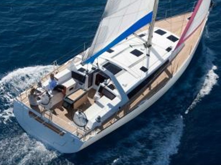 Sailboat rental in Cannigione - Bénéteau Oceanis 48