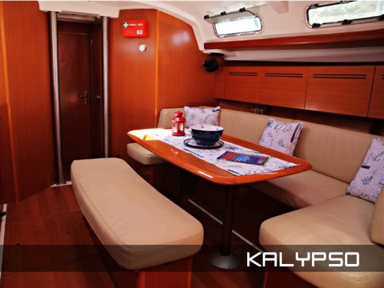 Sailboat rental with or without captain Bénéteau Gümbet