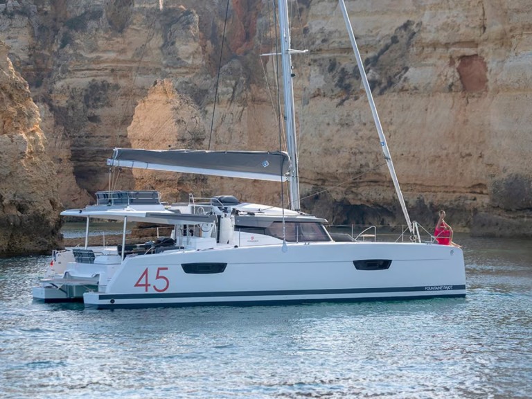 Catamaran rental in Palermo - Fountaine Pajot Elba 45