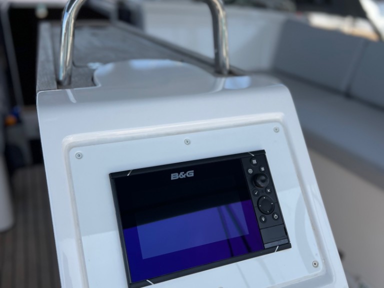 Bareboat Rental Sailboat Bavaria with a boat licence