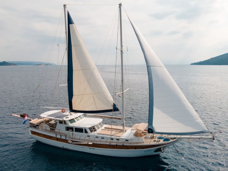Sailboat rental with or without captain  Trogir