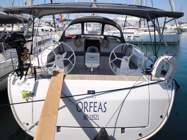 Yacht charter Lávrio cheap Cruiser 46