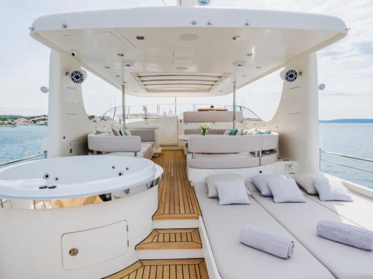 Luxury Yacht rental in Šibenik -  Luxury Motor Yacht 
