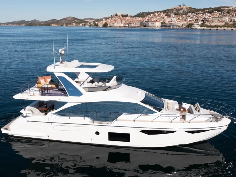 Azimut Azimut 60 Fly charter bareboat or captained in  Šibenik