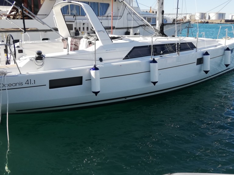 Bénéteau Oceanis 41.1 charter bareboat or captained in  Vibo Marina