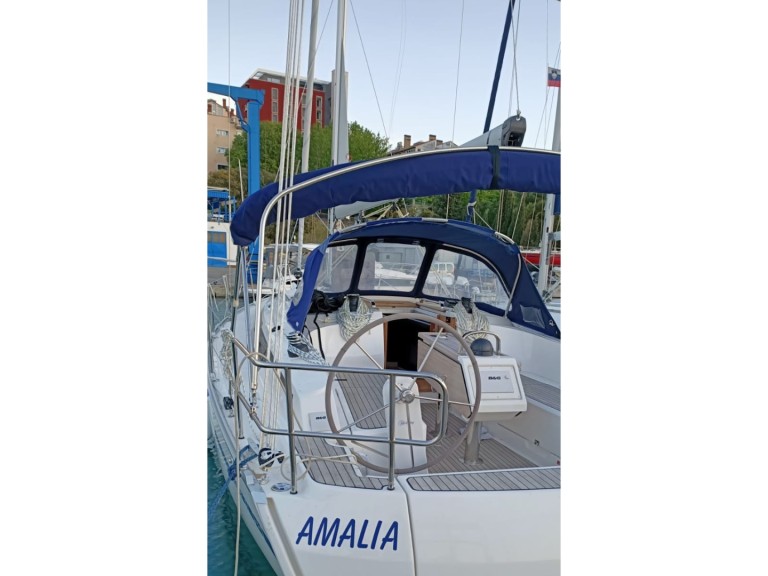 Bareboat Rental Sailboat Bavaria with a boat licence
