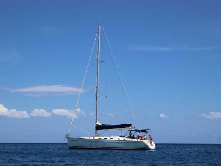 Sailboat rental with or without captain Bénéteau Alimos