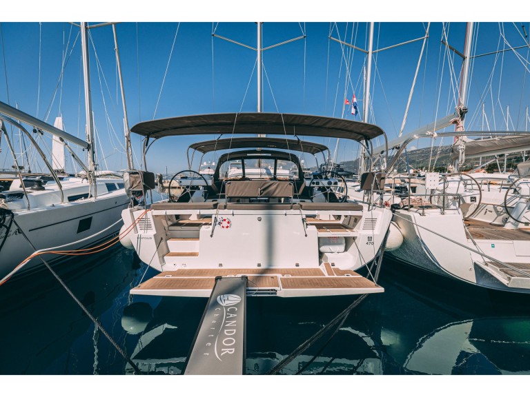 Sailboat for rent Kaštel Gomilica at the best price