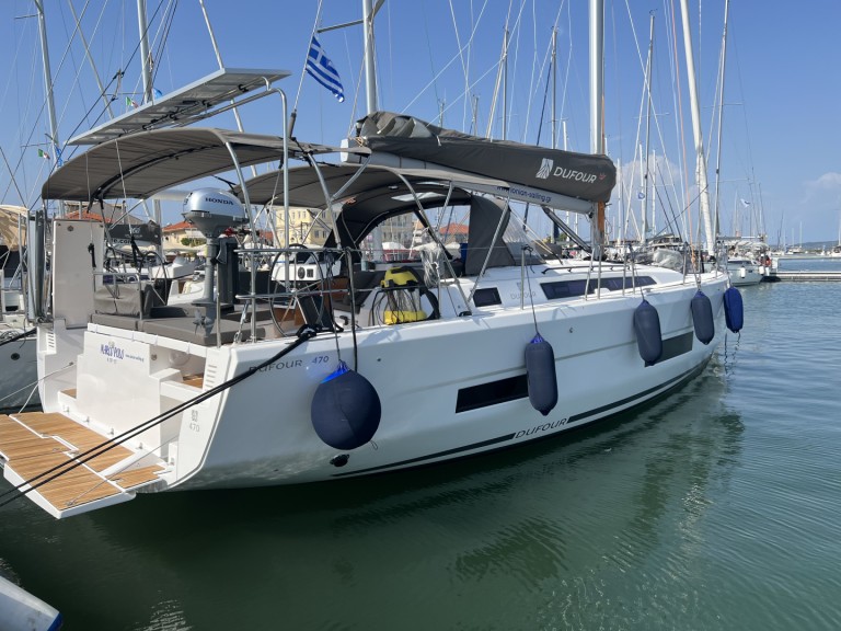 Rent a Dufour Dufour 470 Lefkáda