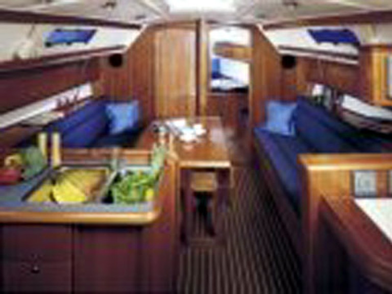 Rent a Bavaria Bavaria 36 Cruiser Pálairos
