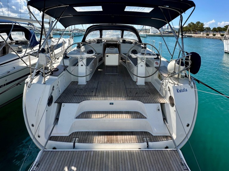 Bareboat Rental Sailboat Bavaria with a boat licence