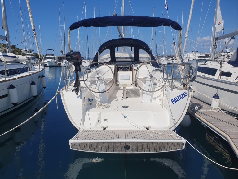 Sailboat for rent Drage at the best price