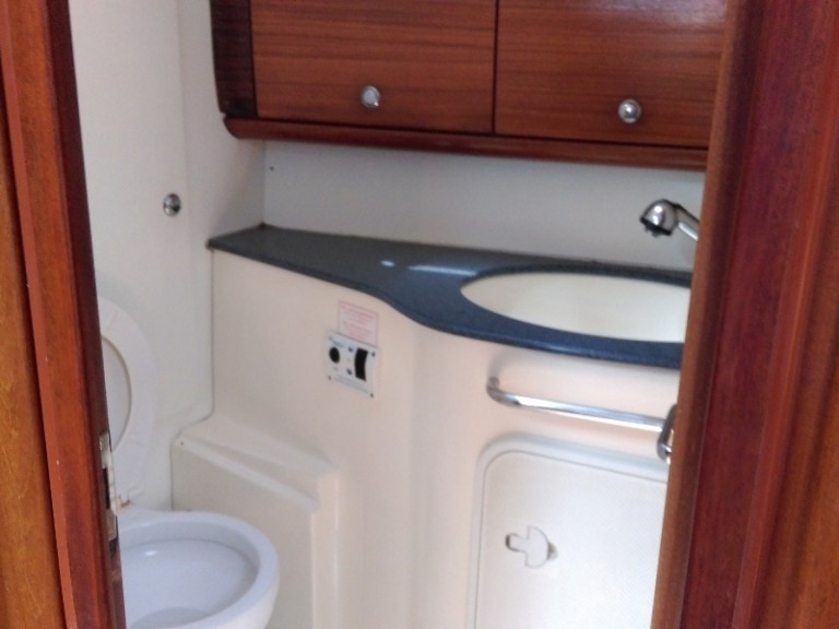 Boat rental Bavaria Bavaria 44 in Rhodes (City) on Samboat