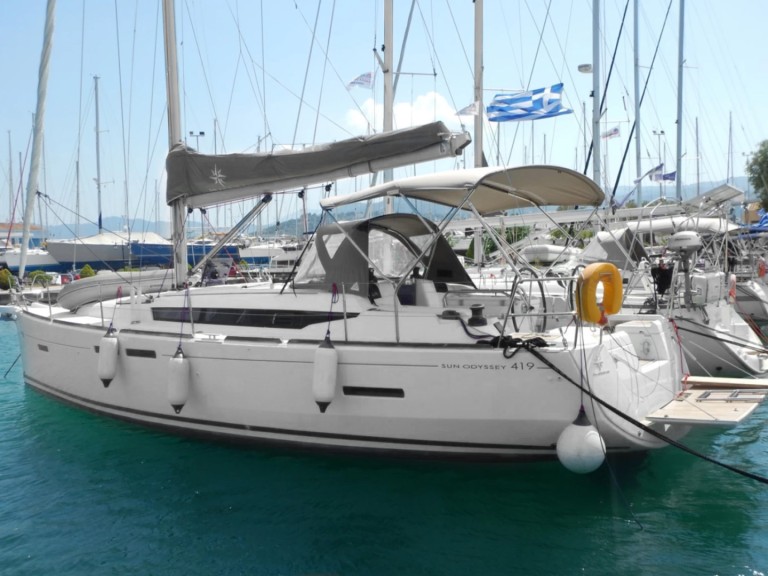 Yacht charter Lávrio cheap Sun Odyssey 419