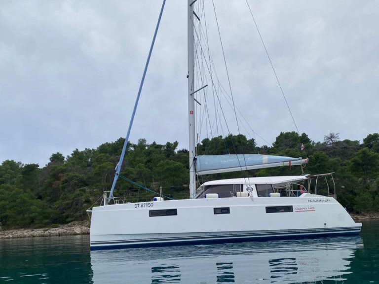 Catamaran rental with or without captain Nautitech Primošten