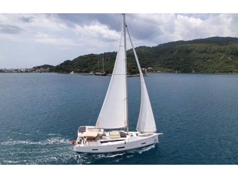 Yacht charter Marmaris cheap Dufour 430