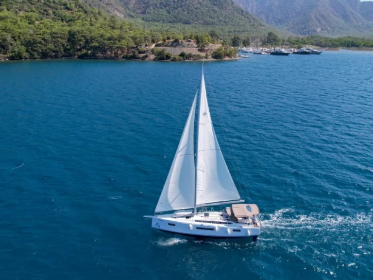 Bareboat Rental Sailboat Jeanneau with a boat licence