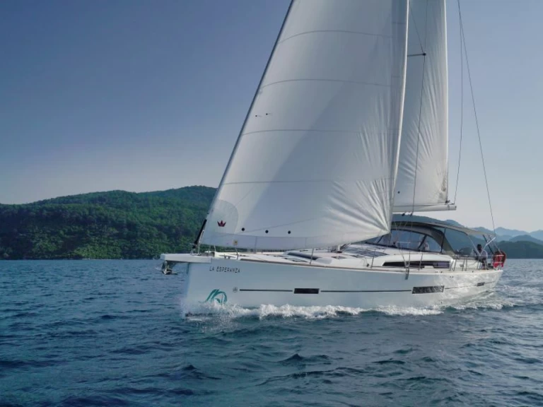 Bareboat Rental Sailboat Dufour with a boat licence