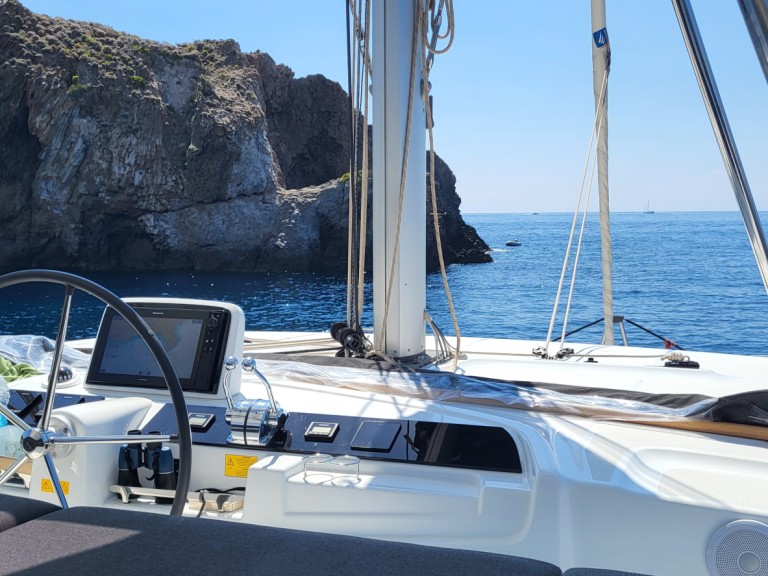 Boat rental Lagoon Lagoon 46 in Capo d'Orlando on Samboat