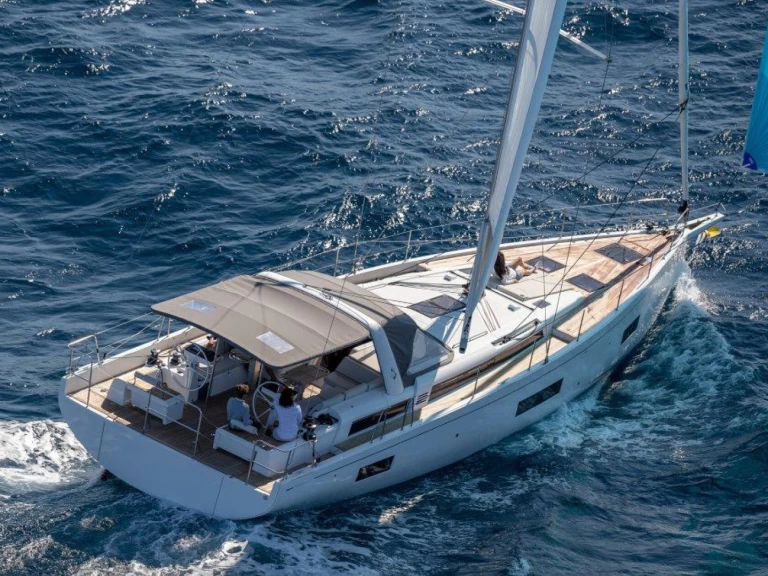 Rent a Bénéteau Oceanis 54 Palma de Mallorca