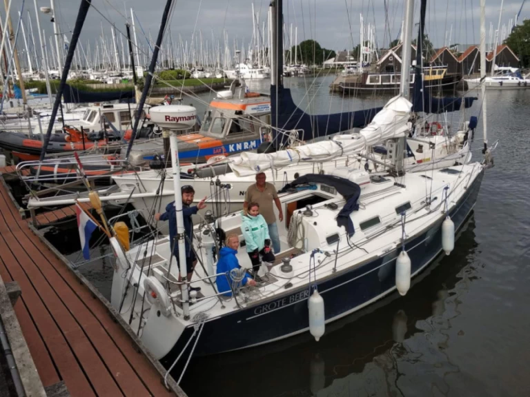 Bareboat Rental Sailboat Bénéteau with a boat licence
