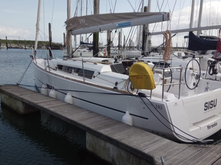 Yacht charter Yerseke cheap Dufour 310 Grand Large