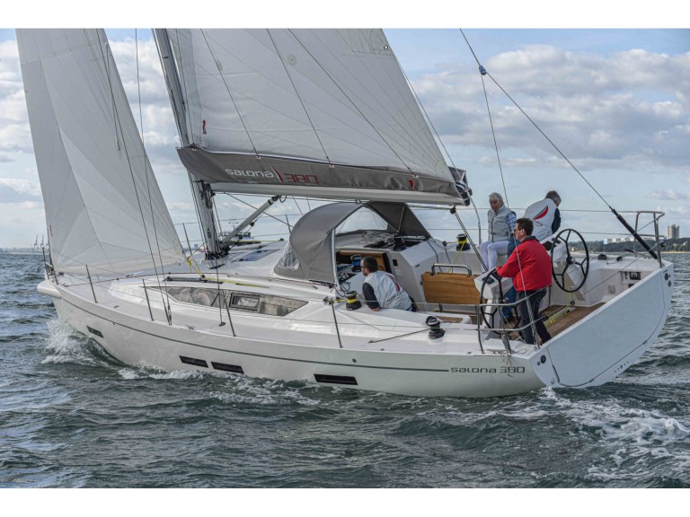 Sailboat for rent Yerseke at the best price
