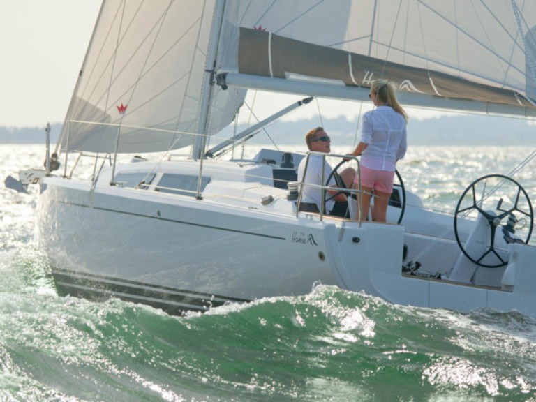 Yacht charter Altefähr cheap Hanse 315