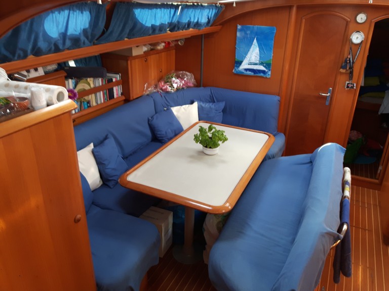 Sailboat for rent Lipari at the best price