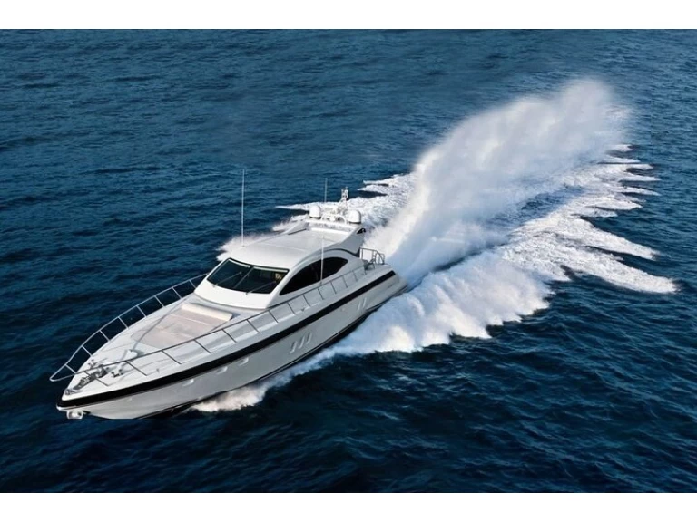Rent a  Mangusta 72 Órmos Bay
