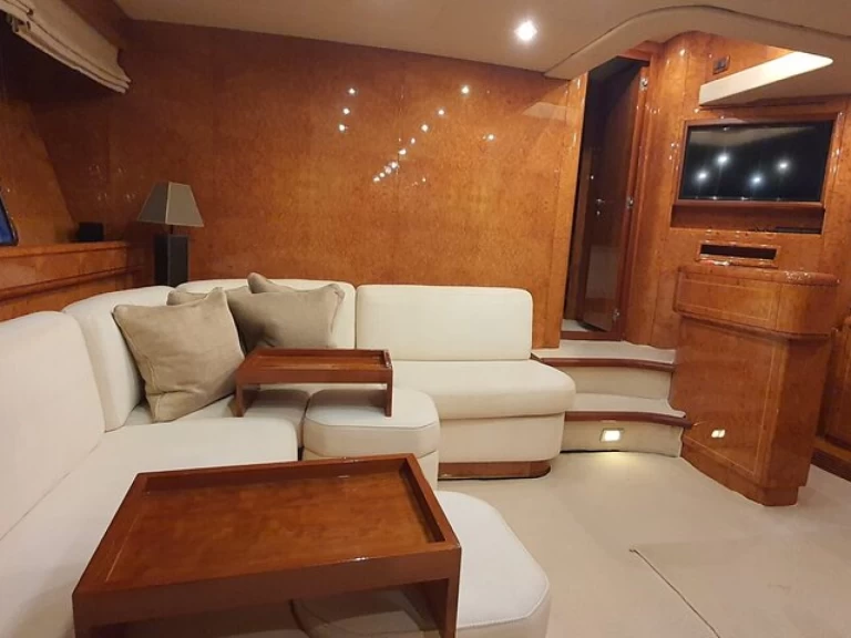 Yacht charter Órmos Bay cheap Mangusta 72